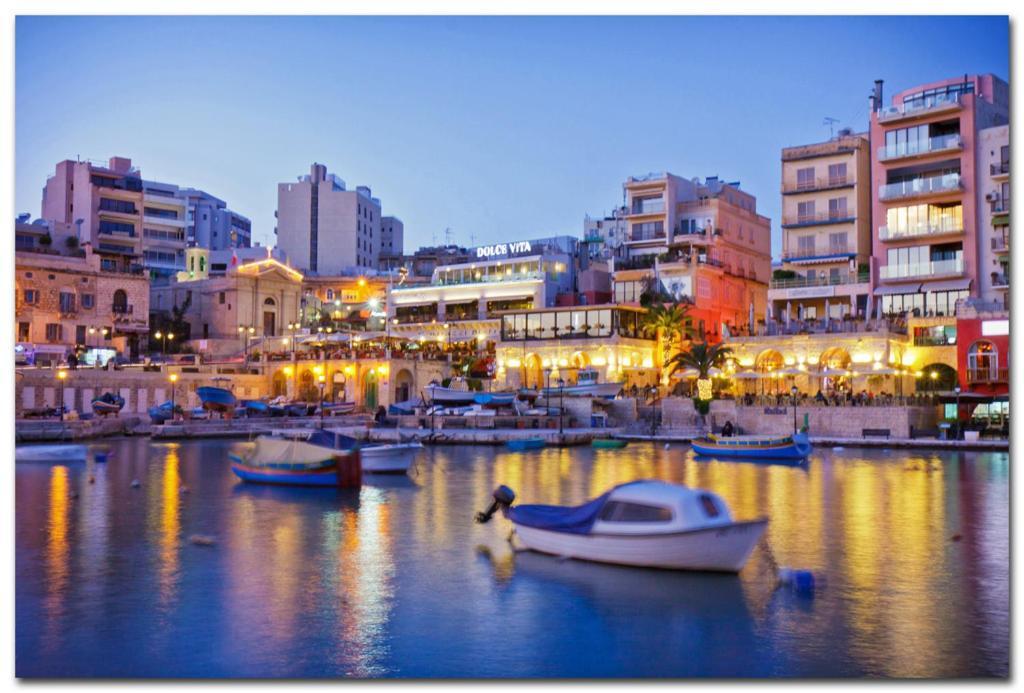 Art Deco Luxury Apartment, Central Location Sliema Exteriör bild
